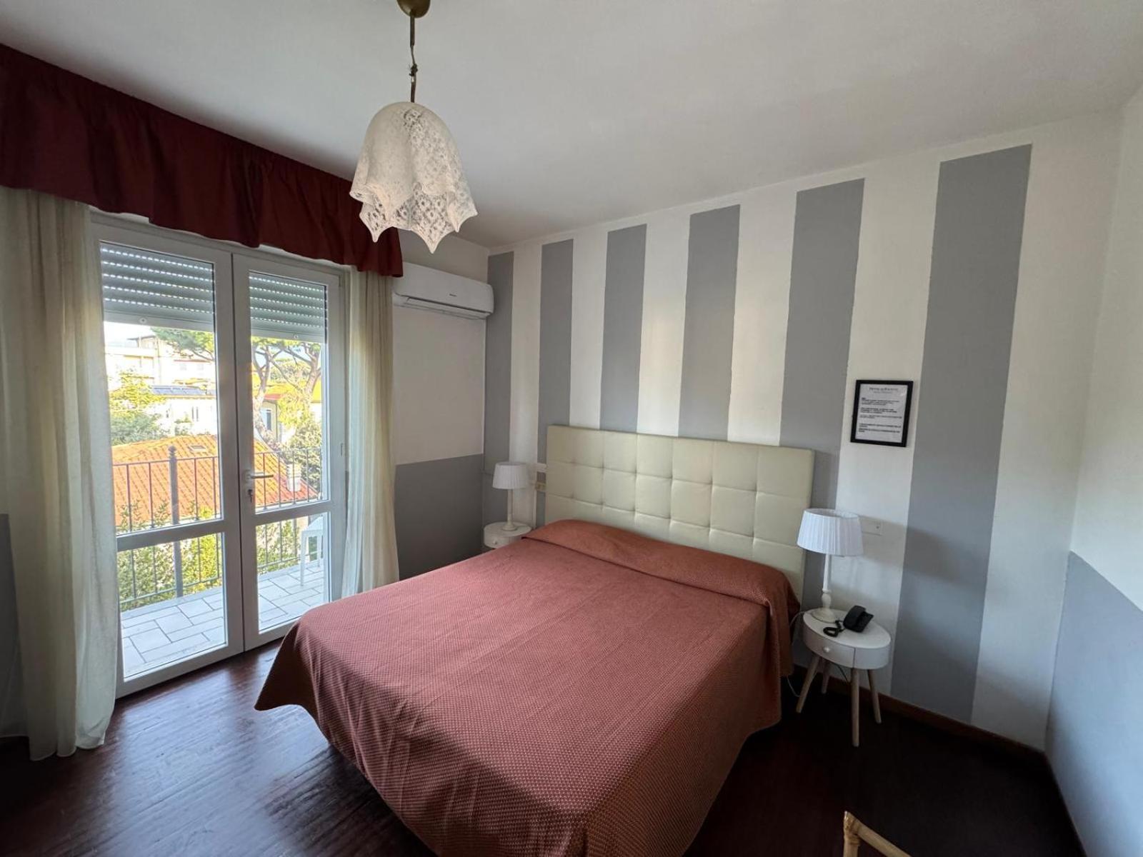 Hotel Le Focette Марина-ди-Пьетрасанта Экстерьер фото